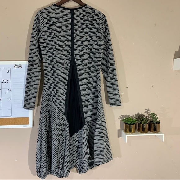 Nor Denmark Womens Gray Black Dress Asymmetrical Long Sleeves Distressed Size 2 - Picture 6 of 9